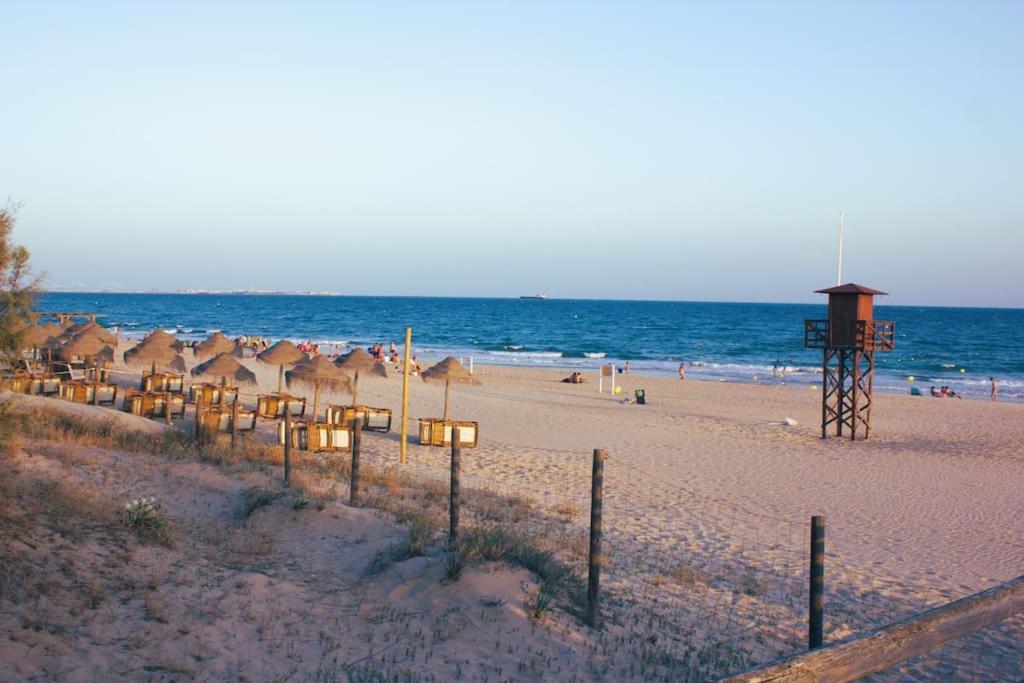 ロタMuy Cerca De La Playa. Primera Linea.アパートメント エクステリア 写真